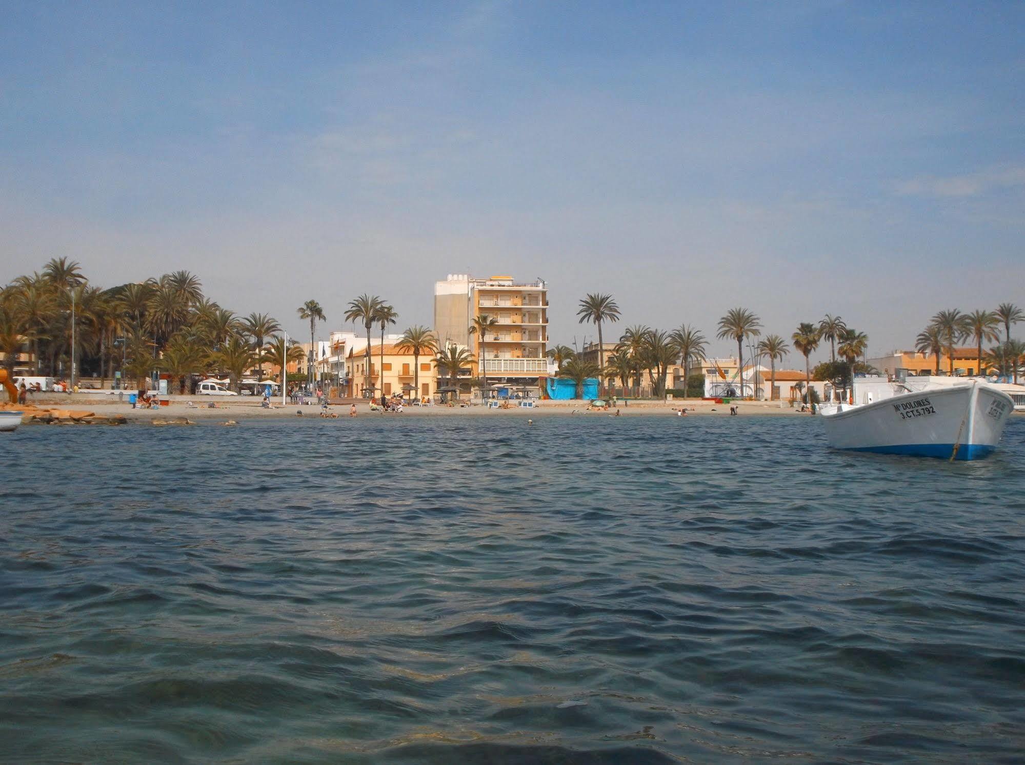 Hotel Lido Santiago De La Ribera Bagian luar foto