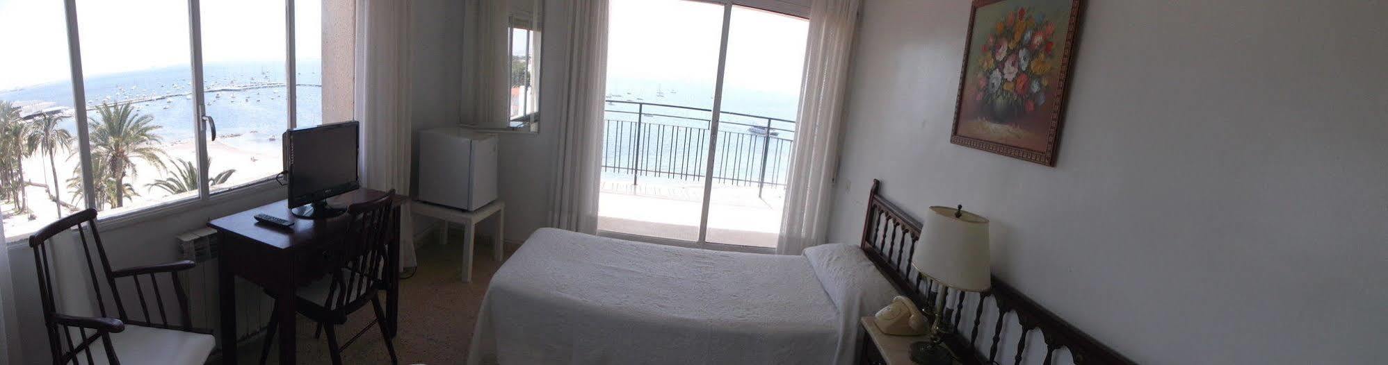 Hotel Lido Santiago De La Ribera Bagian luar foto