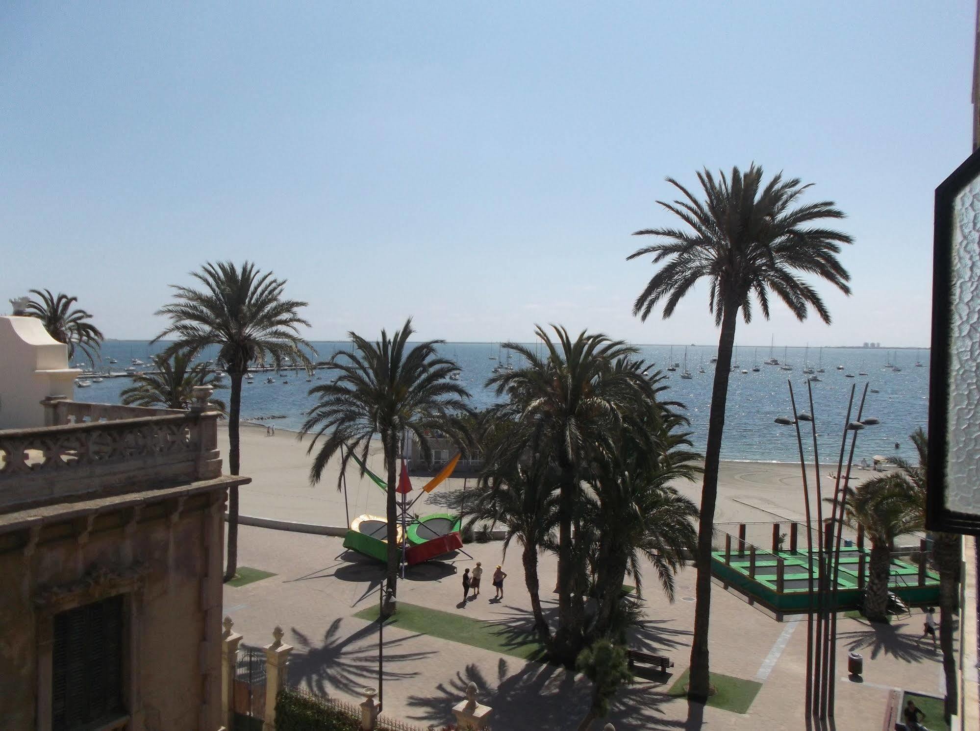 Hotel Lido Santiago De La Ribera Bagian luar foto